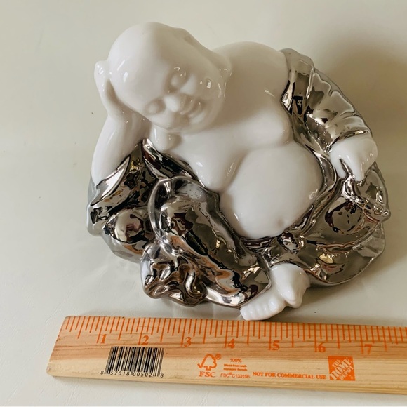 Vintage Buddha Statue - Picture 3 of 10